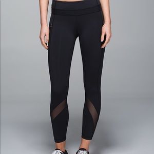 Lululemon Crop NWT Black